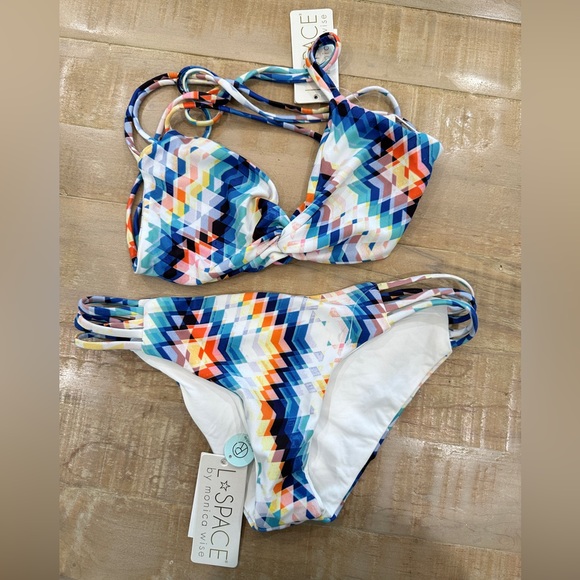 L Space diamond daze bikini NWT size XS SWIMWEAR reversible - Picture 1 of 15